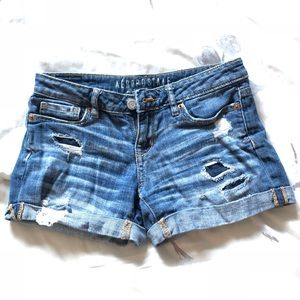 DENIM SHORTS